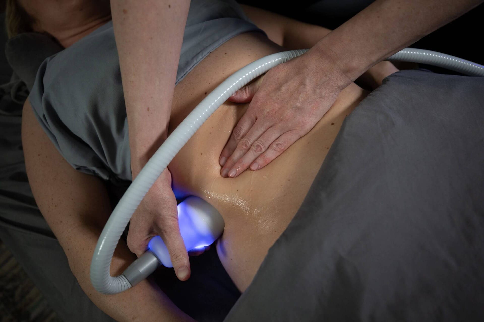 Cryo slimming body contouring equipment at Zivel studio